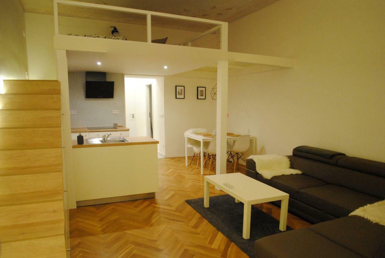 Apartments Centre In Style Olomouc Exterior photo